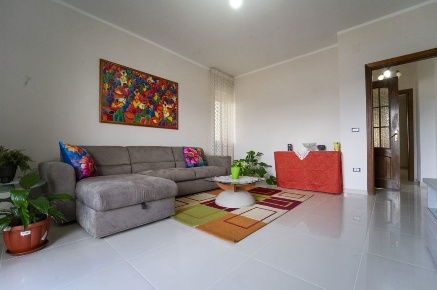 Foto Appartamento in Via SAN MASSIMO 539, Nola Centro di 85 m² con 3 locali