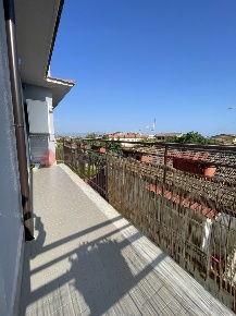Foto Attico in Via Cistrelli 7, Minturno Centro di 85 m² con 3 locali