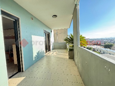 Foto Appartamento in G. Puccini, Bari San Girolamo di 127 m² con 3 locali