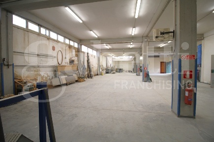 Foto Laboratorio in Via Filippo Brunelleschi 12, Casalnuovo di Napoli