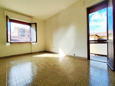 Foto Appartamento in Via Armellini 10, Terni Centro Storico di 120 m²