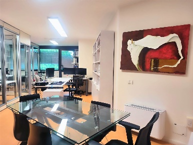 Foto Ufficio in via di salceto 100, Poggibonsi Centro di 63 m² con 3 locali