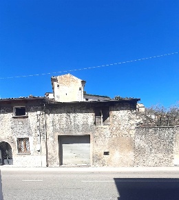 Foto Casa indipendente in Strada Statale 5, Scurcola Marsicana Centro