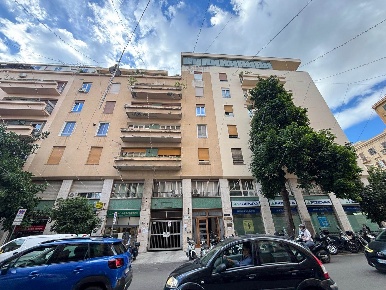 Foto Laboratorio a Palermo Zisa di 140 m² con 2 locali in vendita