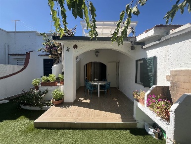 Foto Villa a schiera in Località Rosa Marina, Ostuni Ostuni Costa di 65 m²