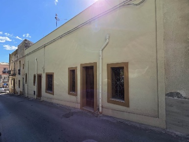 Foto Appartamento in Via Porta di Mare 16, Sciacca Centro di 110 m²