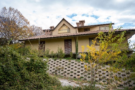 Foto Villa unifamiliare in Via giuseppe mazzini, Carpegna Centro di 386 m²