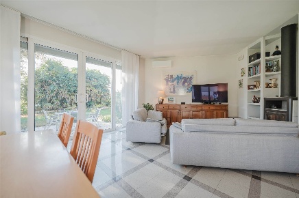 Foto Villa unifamiliare in VIALE EUROPA, Tombolo Centro di 120 m²