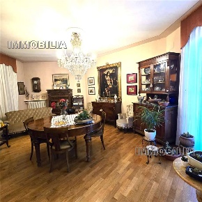 Foto Villa singola in -, Monterchi Centro di 350 m² con 16 locali