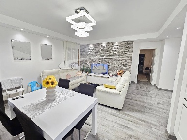 Foto Appartamento in Via della Repubblica, Umbertide di 80 m² con 4 locali