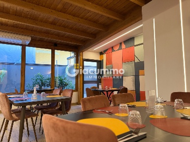 Foto Attività commerciale in Viale del Basento, Potenza Centro di 200 m²