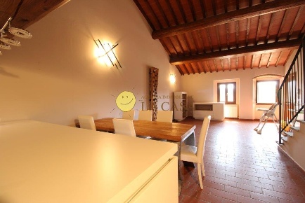 Foto Appartamento a Reggello di 105 m² con 4 locali in vendita