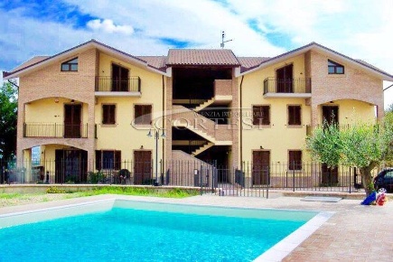 Foto Appartamento in Via Bastia, Torgiano di 95 m² con 4 locali in vendita