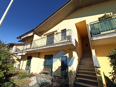 Foto Appartamento in via Aldo Moro, Costa di Mezzate Centro di 89 m²