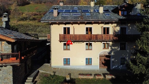 Foto Appartamento in challancin 93, La Salle di 73 m² con 3 locali