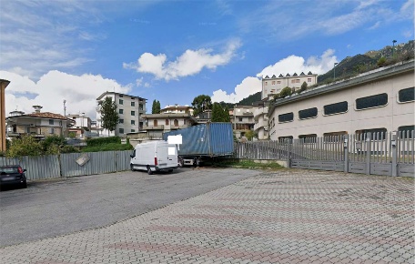 Foto Negozio in Via San Francesco  4, Lumezzane San Sebastiano di 385 m²