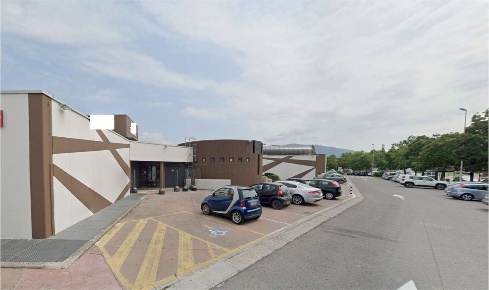 Foto Negozio in Via Corsica  206, Brescia Don Bosco di 122 m² con 1 locali