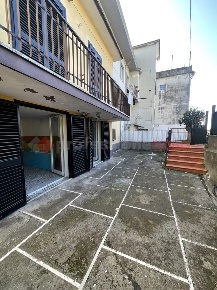 Foto Appartamento in Via Giovanni Cena 6, Minturno Centro di 72 m²