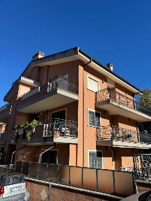 Foto Attico in della Giustiniana, Roma La Giustiniana di 110 m² in vendita