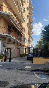 Foto Appartamento in Via E. Corcioni 21, Aversa di 130 m² con 3 locali