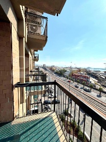 Foto Ufficio in reggia di portici, Napoli Zona Industriale - Marina