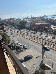 Foto Ufficio in reggia di portici, Napoli Zona Industriale - Marina