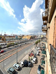 Foto Ufficio in reggia di portici, Napoli Zona Industriale - Marina