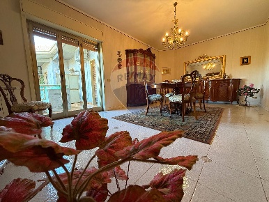 Foto Appartamento in via Regione Siciliana, Mascalucia Centro di 145 m²