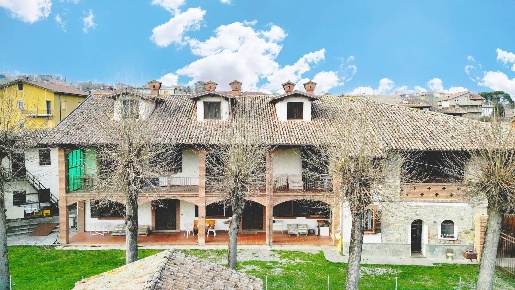 Foto Villa singola in Via roma, Pianello Val Tidone Centro di 657 m²