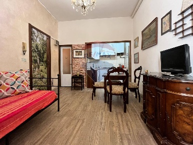 Foto Appartamento in Via San Giuseppe, Porto Ceresio di 44 m² con 2 locali