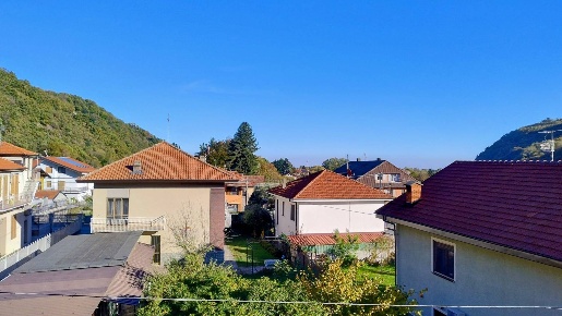 Foto Villa bifamiliare in VIA FUCINA, Porte di 346 m² con 9 locali