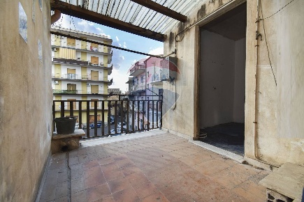 Foto Appartamento in Vico Felice, Paternò di 130 m² con 5 locali in vendita