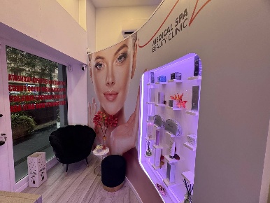 Foto Locale commerciale in Viale Monte Nero, Milano Montenero di 45 m²