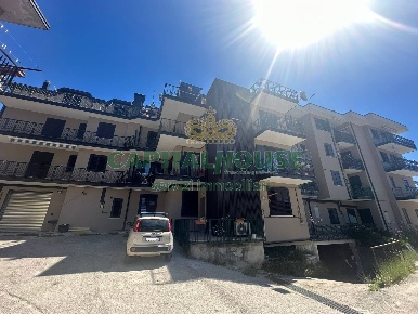 Foto Appartamento a Mercogliano di 100 m² con 3 locali in affitto