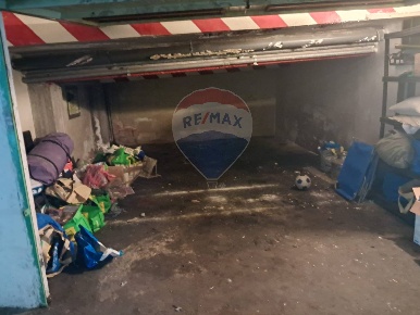 Foto Box in VIA VERGINE MARIA, Camporotondo Etneo Centro di 30 m²