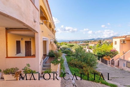 Foto Appartamento in Via A. Gramsci, Golfo Aranci di 95 m² con 4 locali