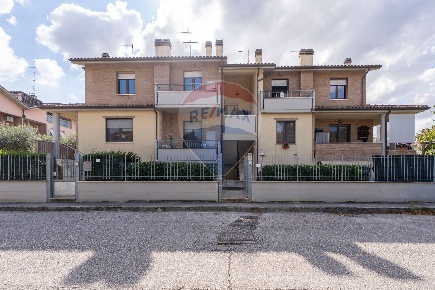 Foto Appartamento in Via dell'Artigianato, Castelbellino Scorcelletti