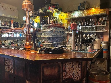 Foto Attività commerciale a Jesi Centro Storico di 85 m² con 4 locali