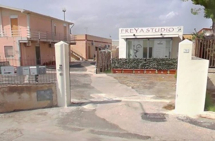 Foto Locale commerciale in Viale Epipoli, Siracusa Epipoli di 78 m²