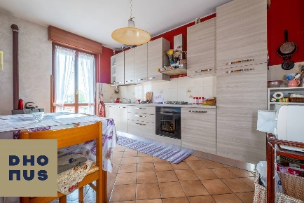 Foto Appartamento in Via San Lorenzo, Suisio di 122 m² con 5 locali