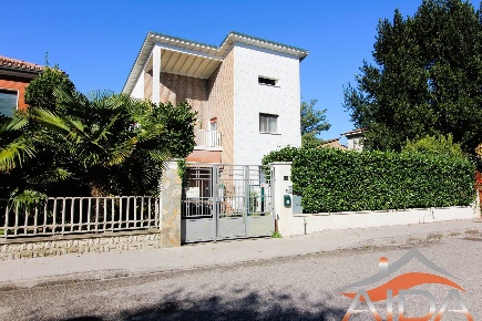 Foto Villa unifamiliare in via Edmondo De Amicis, Portomaggiore Centro