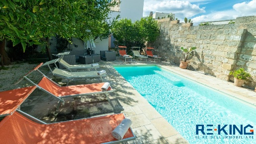 Foto Villa unifamiliare in Via Congregazione, Spongano di 920 m² in vendita