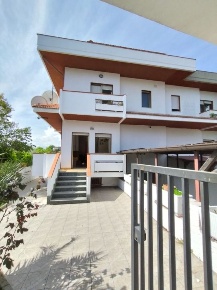 Foto Villa a schiera in Strada della rai, Pescara San Silvestro di 180 m²