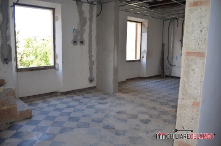 Foto Appartamento a Poggibonsi Centro di 176 m² con 5 locali in vendita
