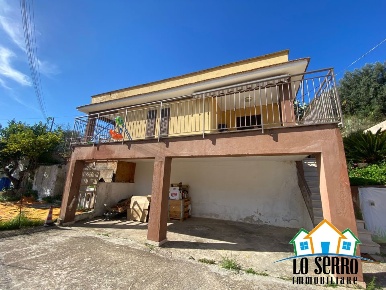Foto Villa unifamiliare in CANALOTTO, Alcamo Alcamo Marina di 120 m²