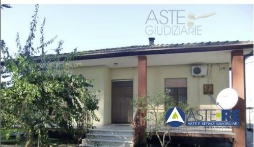 Foto Cessione attività in Via Migliara 57, Terracina con 10 locali