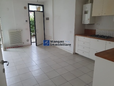 Foto Appartamento a Livorno Pontino - Bastia di 70 m² con 3 locali