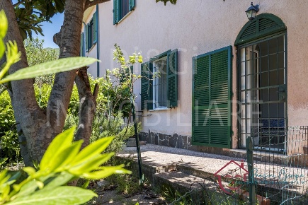 Foto Appartamento in Frazione Leuso, Vendone di 56 m² con 3 locali