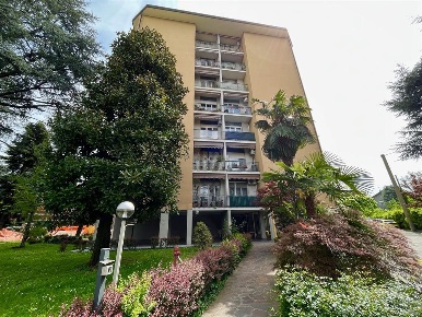 Foto Appartamento in Via Dante, Agrate Brianza Centro di 70 m² con 2 locali