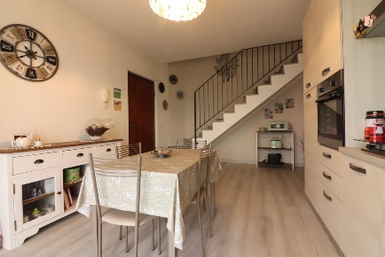 Foto Appartamento in Via Libertà, Busnago di 108 m² con 3 locali in vendita